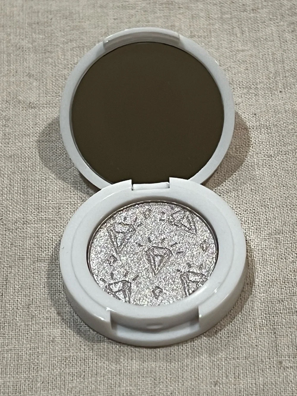 Kaleido Cosmetics Diamond Foils Eyeshadow In Sizzle New w/out box 2.5g/0.09 oz